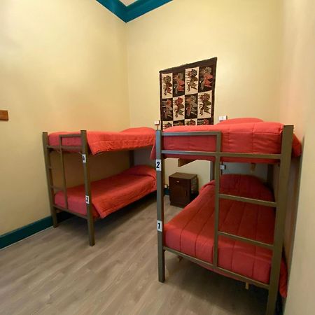 La Casa Roja Hostel Santiago du Chili Extérieur photo