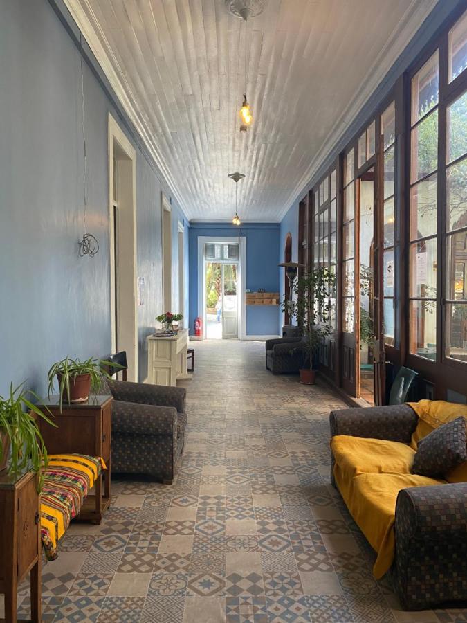 La Casa Roja Hostel Santiago du Chili Extérieur photo