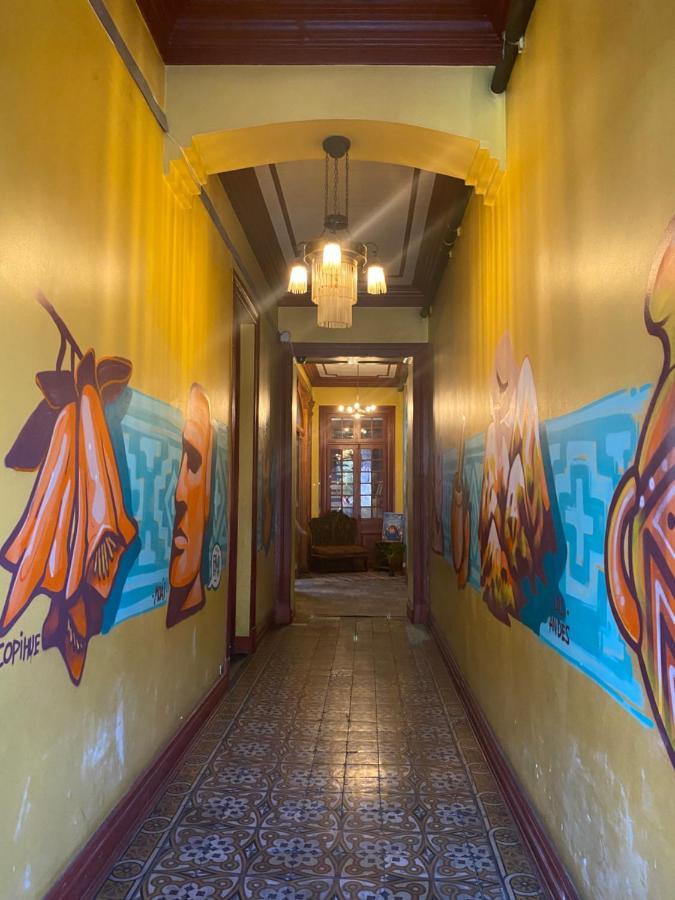 La Casa Roja Hostel Santiago du Chili Extérieur photo