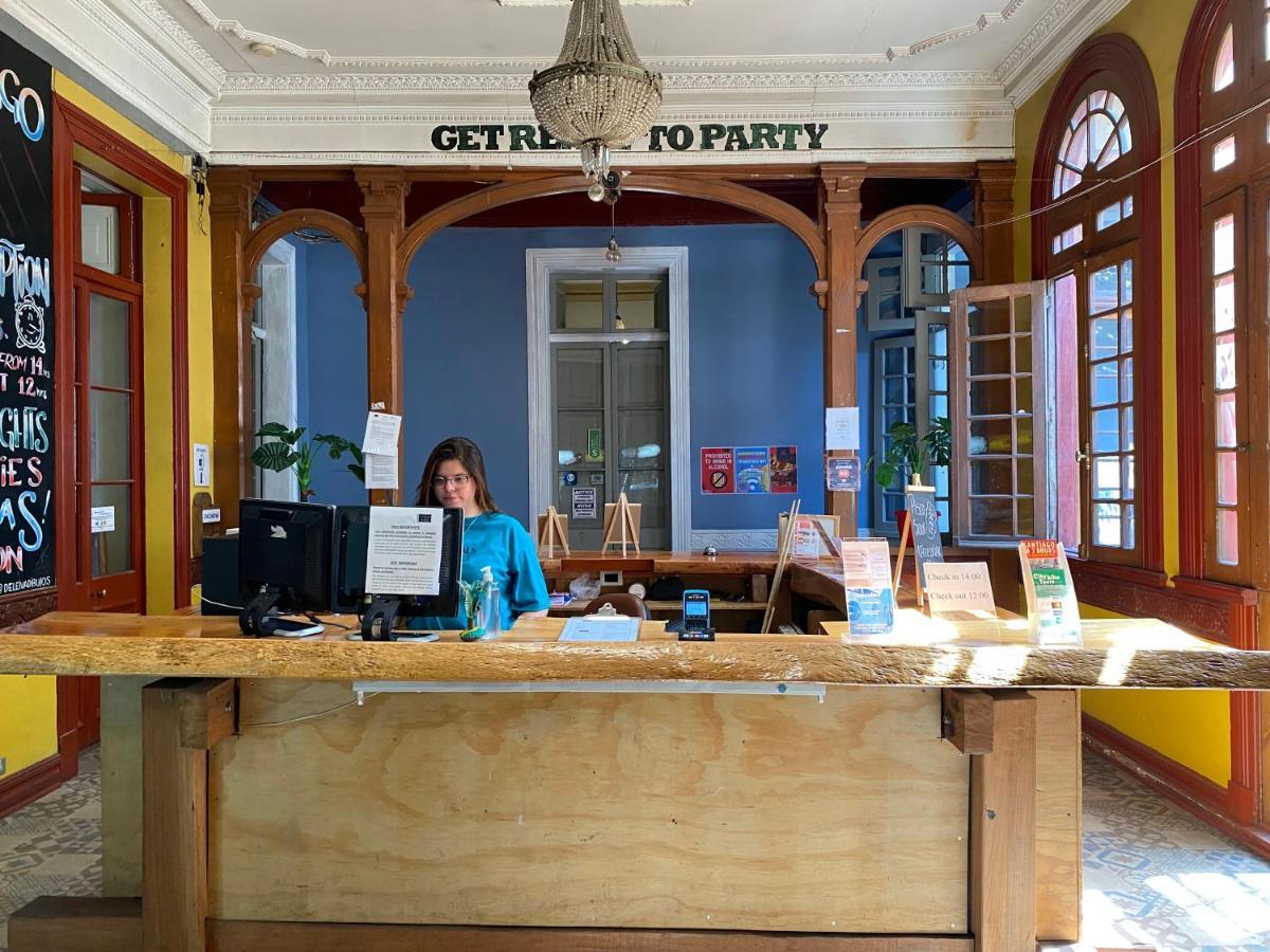 La Casa Roja Hostel Santiago du Chili Extérieur photo
