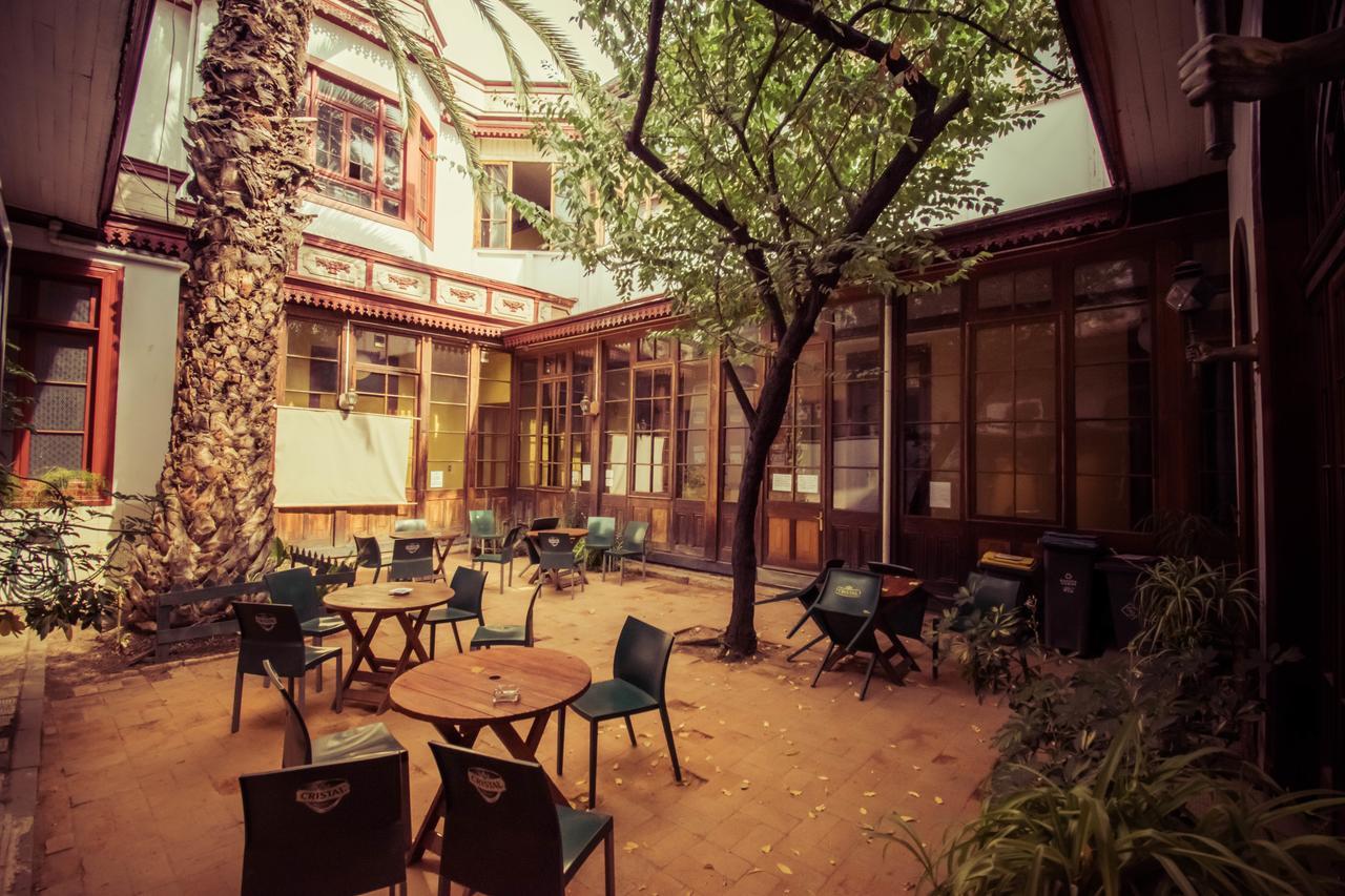La Casa Roja Hostel Santiago du Chili Extérieur photo