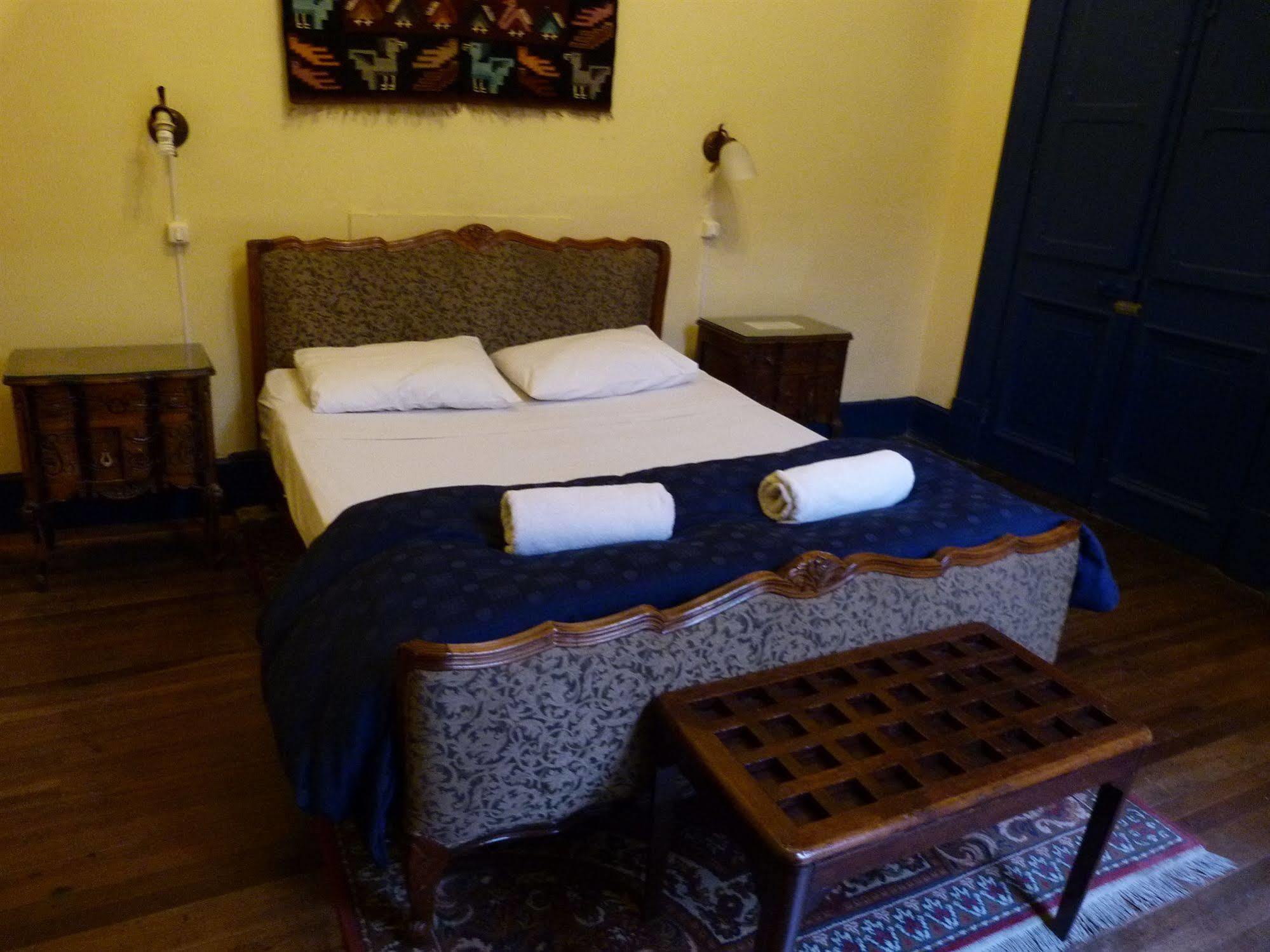 La Casa Roja Hostel Santiago du Chili Extérieur photo